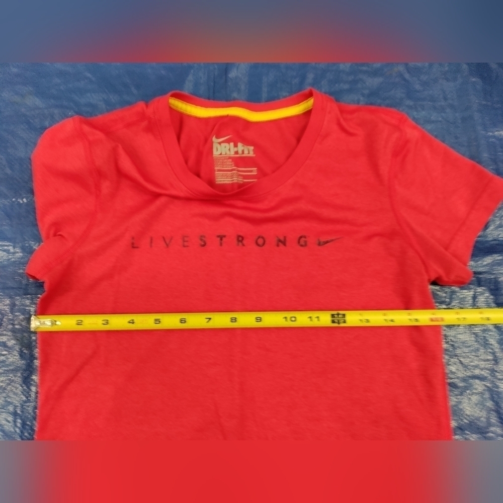 Nike tee - Picture 4 of 5